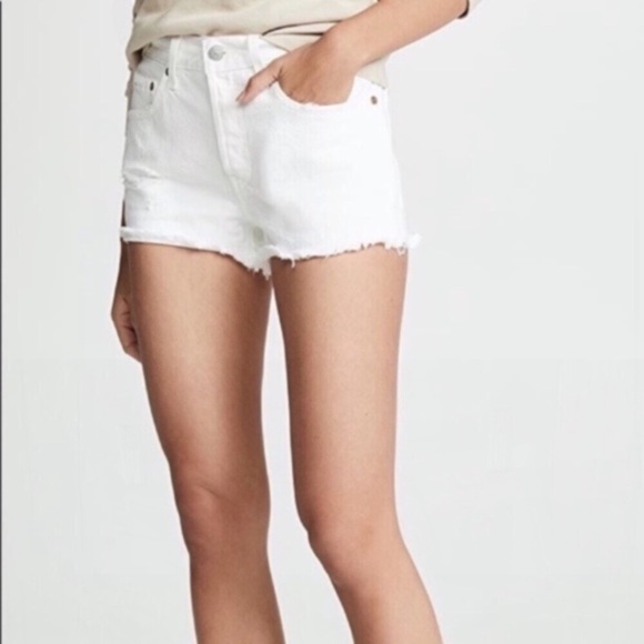NWT Levi’s 501 White High Rise Shorts - Picture 4 of 9
